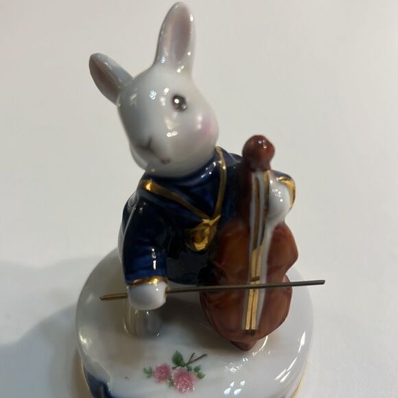 AnnyWood Sankyo Rabbit cello collectible - Picture 6 of 7